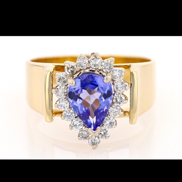 Tanzanite and Diamond Statement Ring in 14k Yellow Gold 💎